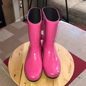 Pink Glossy Rainboots
